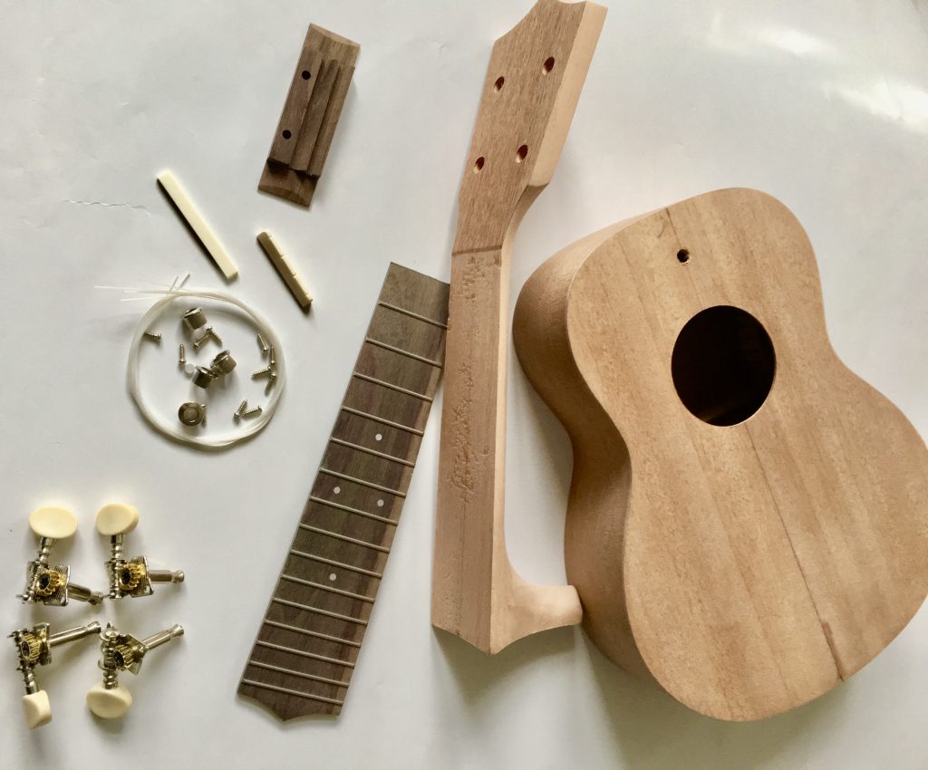 Ukulele Bausatz SopranUkulele "BASIC" — ucoolele.de ()